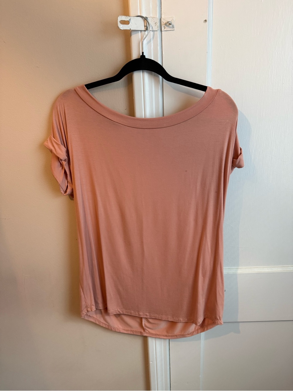 Everyday Scoop Neck Tee in Dusty Rose